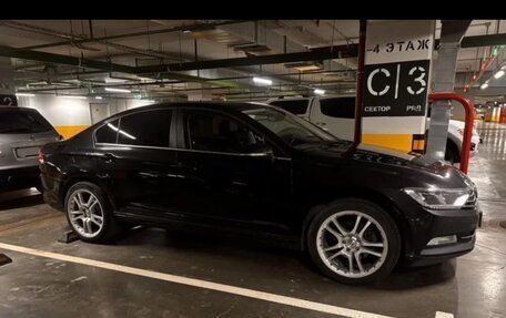 Volkswagen Passat B8 рестайлинг, 2015 год, 1 500 000 рублей, 8 фотография