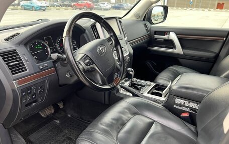 Toyota Land Cruiser 200, 2018 год, 6 200 000 рублей, 8 фотография