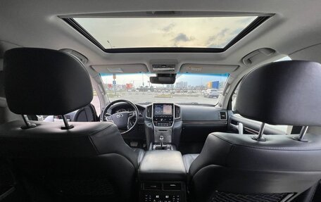 Toyota Land Cruiser 200, 2018 год, 6 200 000 рублей, 13 фотография