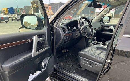 Toyota Land Cruiser 200, 2018 год, 6 200 000 рублей, 7 фотография