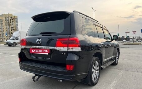 Toyota Land Cruiser 200, 2018 год, 6 200 000 рублей, 6 фотография