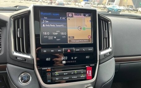 Toyota Land Cruiser 200, 2018 год, 6 200 000 рублей, 14 фотография
