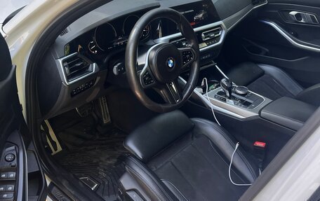 BMW 3 серия, 2019 год, 2 800 000 рублей, 15 фотография