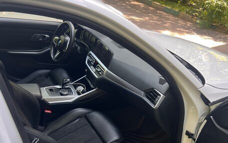 BMW 3 серия, 2019 год, 2 800 000 рублей, 12 фотография