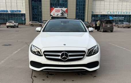 Mercedes-Benz E-Класс, 2019 год, 3 150 000 рублей, 4 фотография
