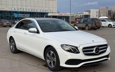Mercedes-Benz E-Класс, 2019 год, 3 150 000 рублей, 5 фотография