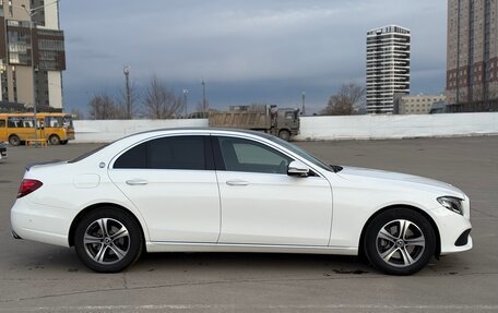 Mercedes-Benz E-Класс, 2019 год, 3 150 000 рублей, 6 фотография