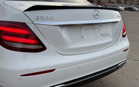 Mercedes-Benz E-Класс, 2019 год, 3 150 000 рублей, 14 фотография