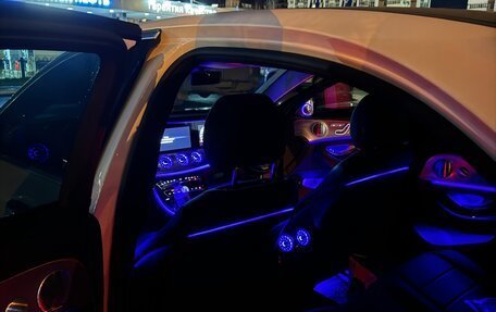 Mercedes-Benz E-Класс, 2019 год, 3 150 000 рублей, 25 фотография