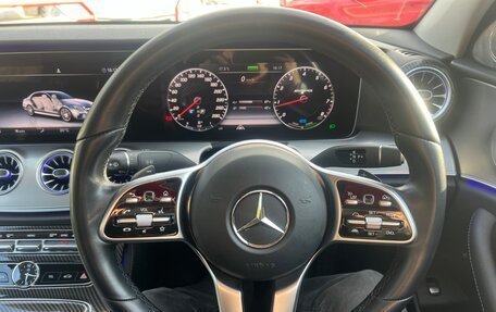 Mercedes-Benz E-Класс, 2019 год, 3 150 000 рублей, 27 фотография
