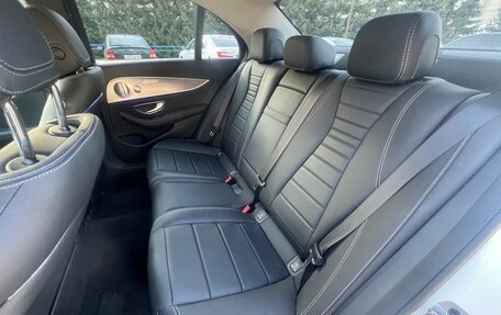 Mercedes-Benz E-Класс, 2019 год, 3 150 000 рублей, 33 фотография