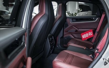 Porsche Cayenne III, 2025 год, 19 000 000 рублей, 18 фотография