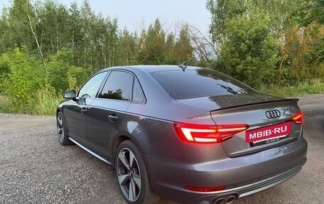 Audi A4, 2018 год, 2 690 000 рублей, 12 фотография
