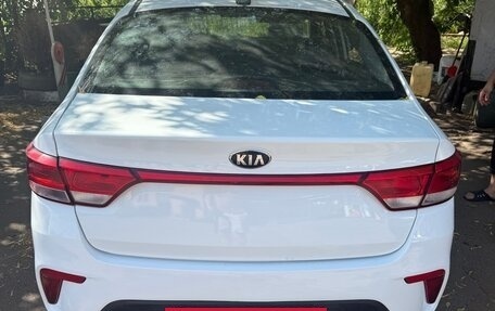 KIA Rio IV, 2017 год, 680 000 рублей, 2 фотография