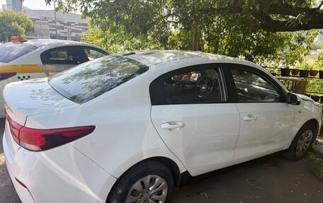 KIA Rio IV, 2017 год, 680 000 рублей, 4 фотография