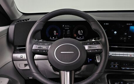 Hyundai Kona, 2024 год, 2 920 000 рублей, 14 фотография