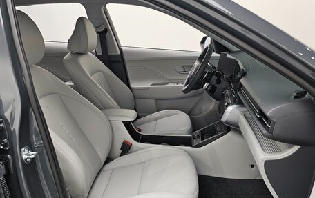 Hyundai Kona, 2024 год, 2 920 000 рублей, 10 фотография