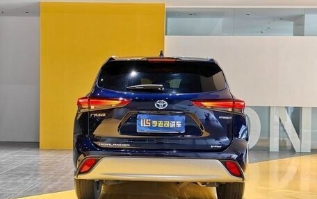 Toyota Highlander, 2022 год, 3 650 000 рублей, 6 фотография