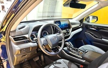 Toyota Highlander, 2022 год, 3 650 000 рублей, 9 фотография
