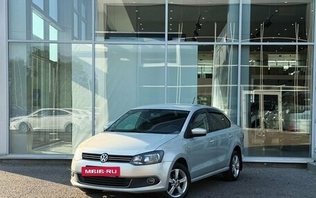 Volkswagen Polo VI (EU Market), 2013 год, 685 000 рублей, 3 фотография