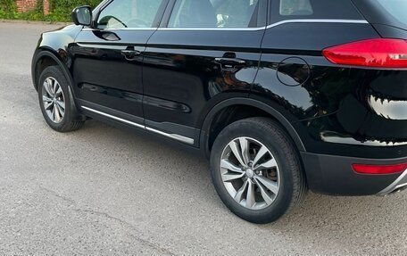 Geely Atlas I, 2019 год, 2 000 000 рублей, 3 фотография