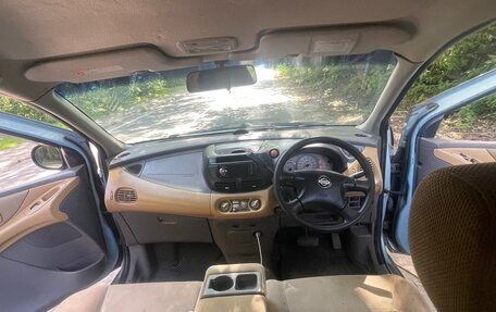Nissan Tino, 2001 год, 160 000 рублей, 8 фотография
