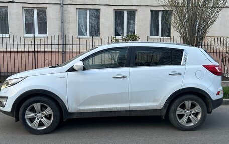 KIA Sportage III, 2011 год, 1 350 000 рублей, 2 фотография