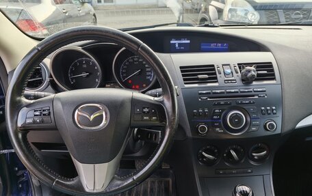 Mazda 3, 2012 год, 900 000 рублей, 10 фотография