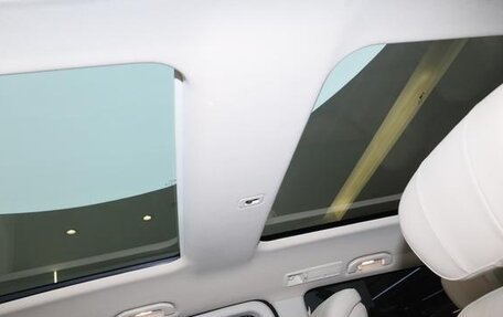 Mercedes-Benz V-Класс, 2022 год, 4 400 000 рублей, 13 фотография