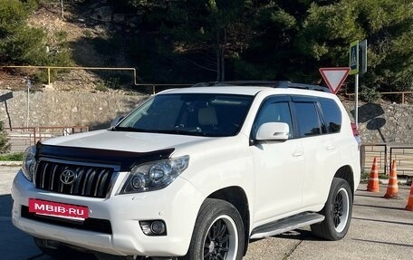 Toyota Land Cruiser Prado 150 рестайлинг 2, 2012 год, 3 000 000 рублей, 3 фотография