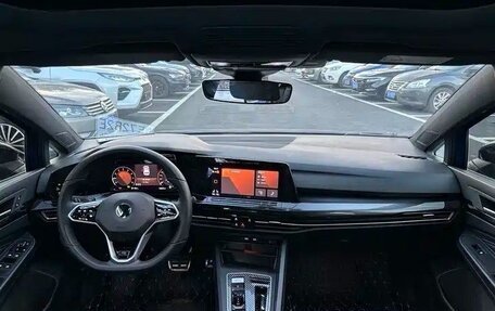 Volkswagen Golf VIII, 2021 год, 1 820 000 рублей, 7 фотография