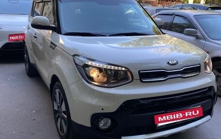 KIA Soul II рестайлинг, 2017 год, 1 450 000 рублей, 2 фотография