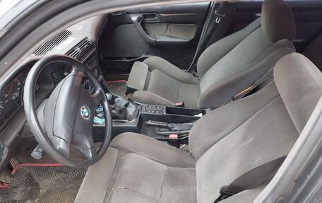 BMW 5 серия, 1992 год, 370 000 рублей, 20 фотография