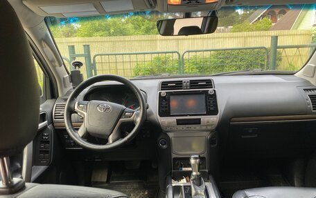 Toyota Land Cruiser Prado 150 рестайлинг 2, 2018 год, 4 350 000 рублей, 5 фотография