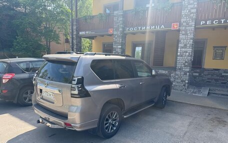 Toyota Land Cruiser Prado 150 рестайлинг 2, 2018 год, 4 350 000 рублей, 4 фотография