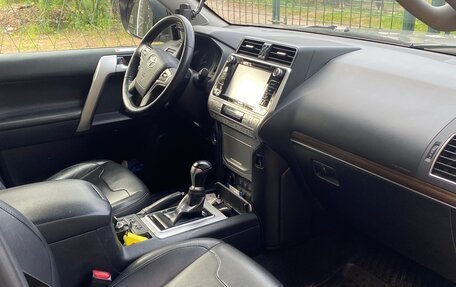 Toyota Land Cruiser Prado 150 рестайлинг 2, 2018 год, 4 350 000 рублей, 7 фотография