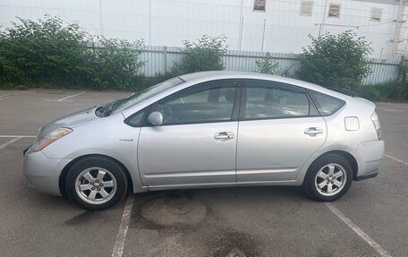 Toyota Prius, 2006 год, 500 000 рублей, 2 фотография