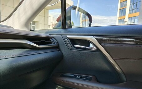 Lexus RX IV рестайлинг, 2016 год, 3 590 000 рублей, 29 фотография
