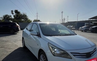 Hyundai Solaris II рестайлинг, 2015 год, 1 000 000 рублей, 1 фотография