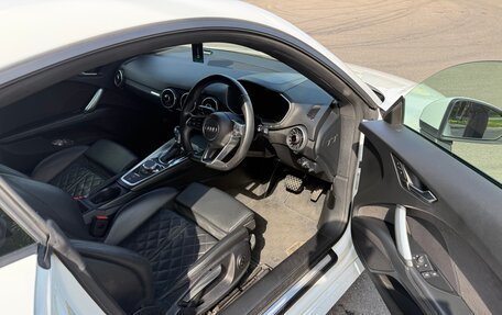 Audi TT, 2017 год, 2 550 000 рублей, 16 фотография