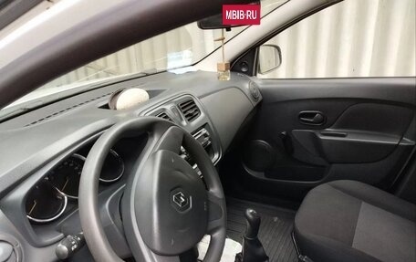 Renault Logan II, 2015 год, 759 000 рублей, 3 фотография