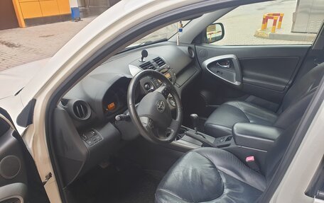 Toyota RAV4, 2011 год, 1 690 000 рублей, 7 фотография