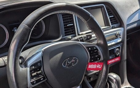 Hyundai Sonata VII, 2019 год, 1 800 000 рублей, 3 фотография
