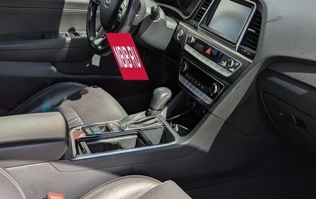 Hyundai Sonata VII, 2019 год, 1 800 000 рублей, 10 фотография