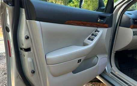 Toyota Avensis III рестайлинг, 2007 год, 1 080 000 рублей, 24 фотография
