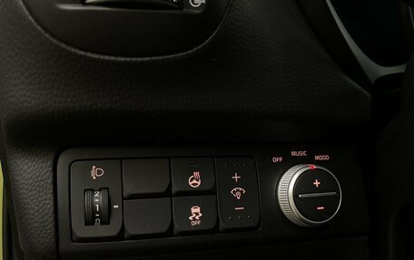 KIA Soul II рестайлинг, 2016 год, 1 399 000 рублей, 21 фотография