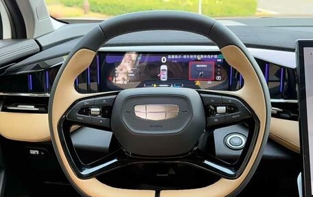 Geely Atlas, 2022 год, 1 670 000 рублей, 9 фотография