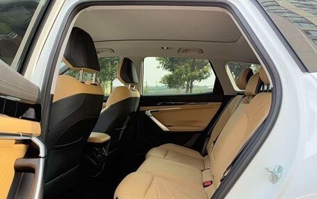 Geely Atlas, 2022 год, 1 670 000 рублей, 14 фотография