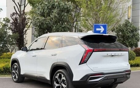 Geely Atlas, 2022 год, 1 670 000 рублей, 6 фотография