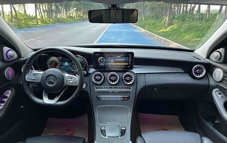 Mercedes-Benz C-Класс, 2021 год, 2 300 000 рублей, 10 фотография